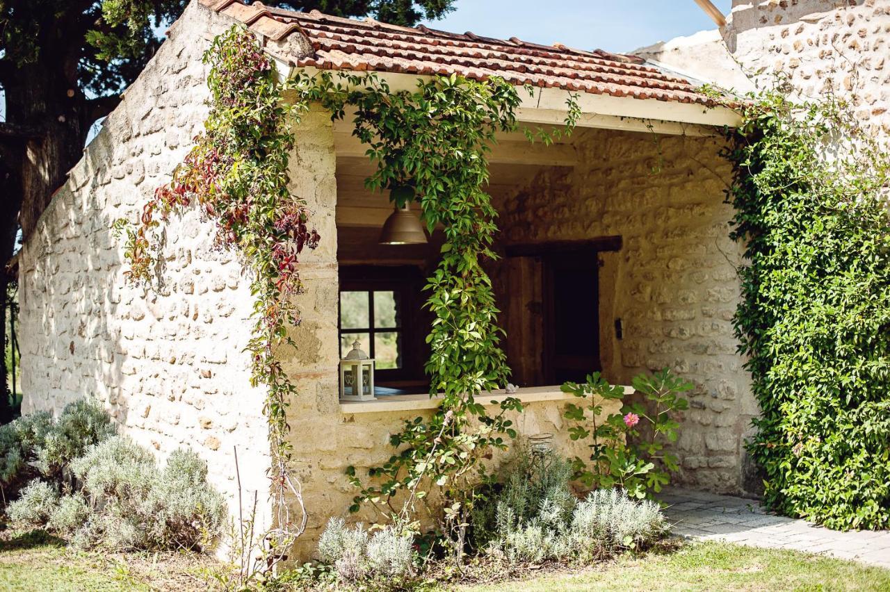 Les Champs De Provence Bed and Breakfast La Baume-de-Transit Exteriör bild