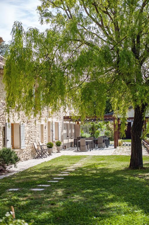 Les Champs De Provence Bed and Breakfast La Baume-de-Transit Exteriör bild