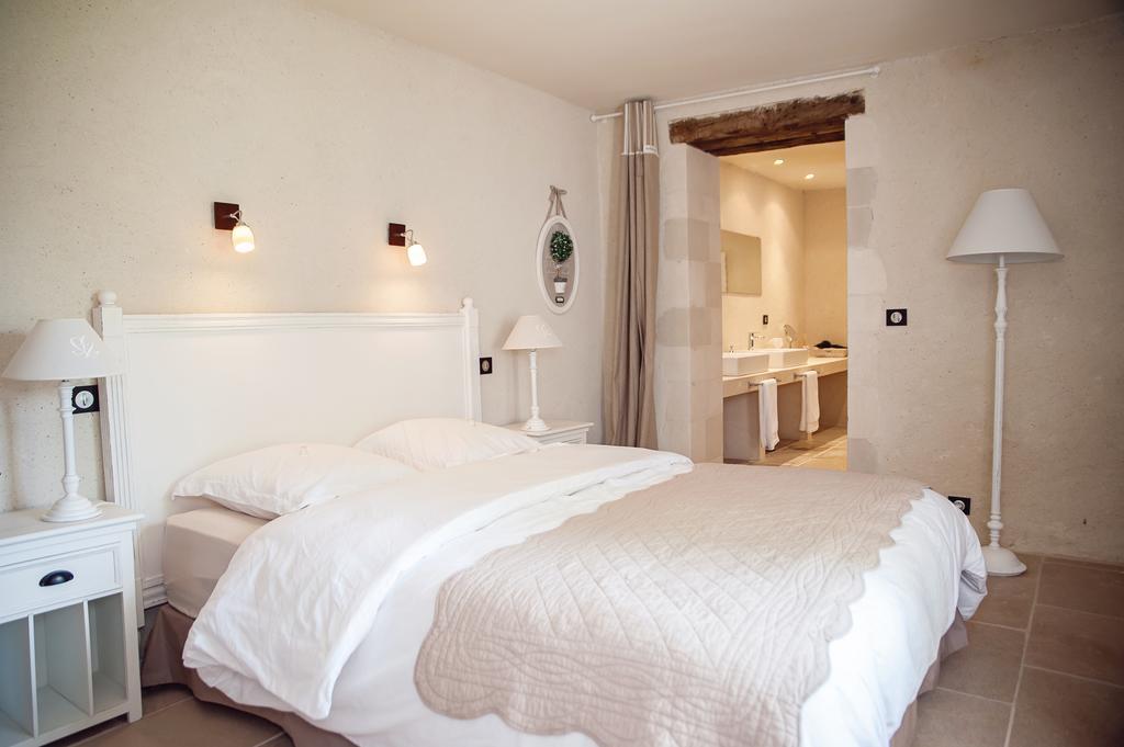 Les Champs De Provence Bed and Breakfast La Baume-de-Transit Exteriör bild
