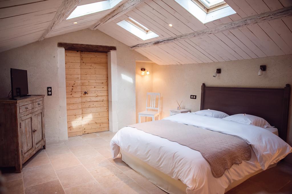 Les Champs De Provence Bed and Breakfast La Baume-de-Transit Exteriör bild