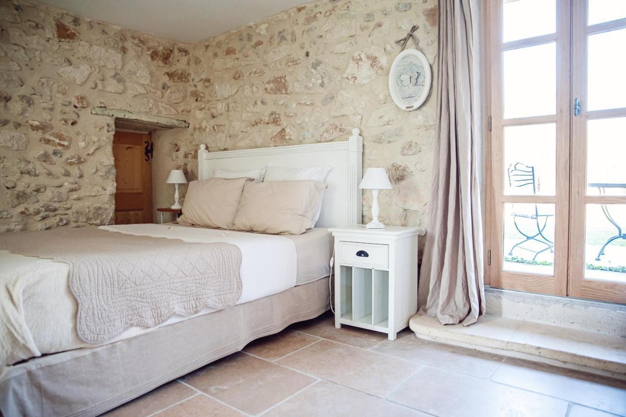 Les Champs De Provence Bed and Breakfast La Baume-de-Transit Exteriör bild